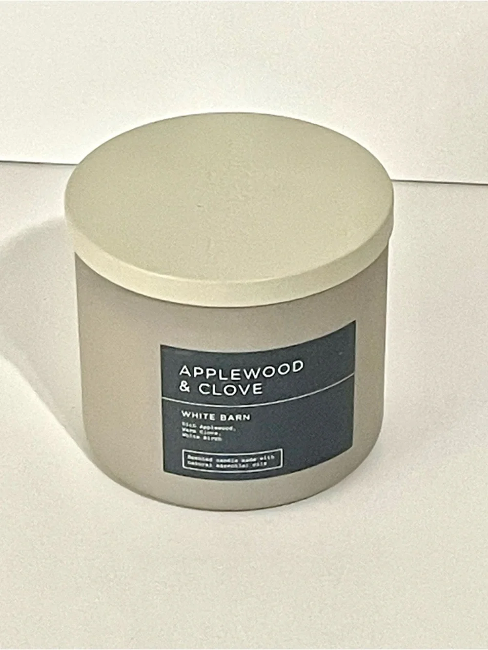 Bath & Body Works 3 Wick Candle Applewood & Clove White Barn Discontinued